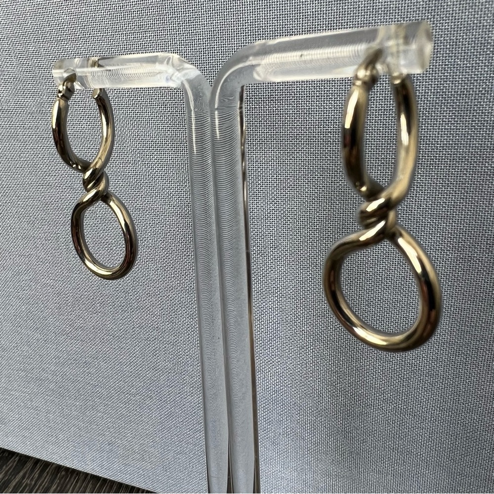 Steel by design twisted dangle earrings - Picture 5 of 6